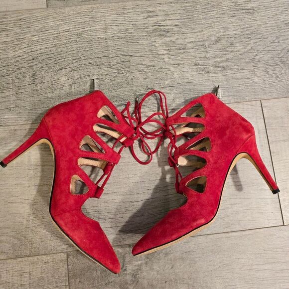 Vince Camuto Bodell Lace Up Dress Pump Heels in red suede 7 NWOB - Picture 3 of 8